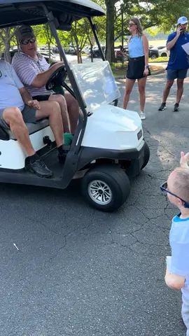 Nick giving out fives at golf tourney BigBallForeAll w/Murrary family all benefiting @esp_inc  so guys like Nick can have amazing fun experiences at camp or any other fun activities. #nicksmith 