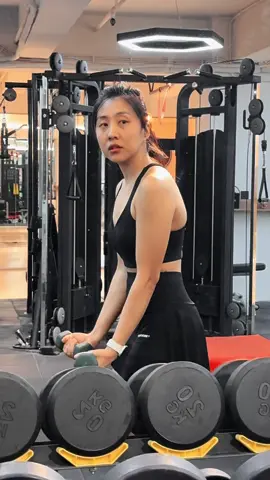 🤟🤟🤟🤟 at the gym with gym buddies 