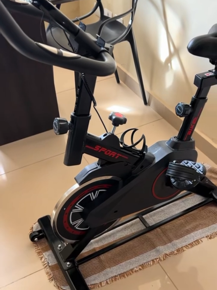 Transforme sua casa em uma academia! #BicicletaErgométrica #TreinoEmCasa #spinningfitness #tiktokshop 