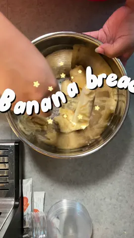 ✨SAVE FOR LATER 🍌🍞✨ • Wet ingredients;  2 ripe bananas 1/2 cup of milk (I chose coconut for dairy free)  1/2 cup oil  2 large eggs 1/2 cup brown sugar 1 tsp vanilla • Dry ingredients;  1 1/2 cups flour (sifted) 2 tsp baking pader 1 tsp Kosher salt  1/3 (or more 😉) cups chocolate chips  • Instructions:  (1.) add wet ingredients, mix. (2.) sift in dry ingredients, mix. (3) fold in chocolate chunks. (4) cover bread pan in parchment paper and pour in batter (5) top with extra choco chunks and brown sugar (optional) (6) bake at 320°F for 50-60mins. Let cool and enjoy your life ✨ #bananabread #easybaking #howtomake #cookingclass #smallcontentcreator #lifestylecontent 