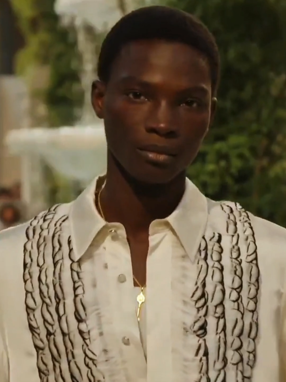 #DaraGueye closes #AMIRI SS26 in Paris. #Runway #runwaymen #menswear #malemodel #model #catwalk 