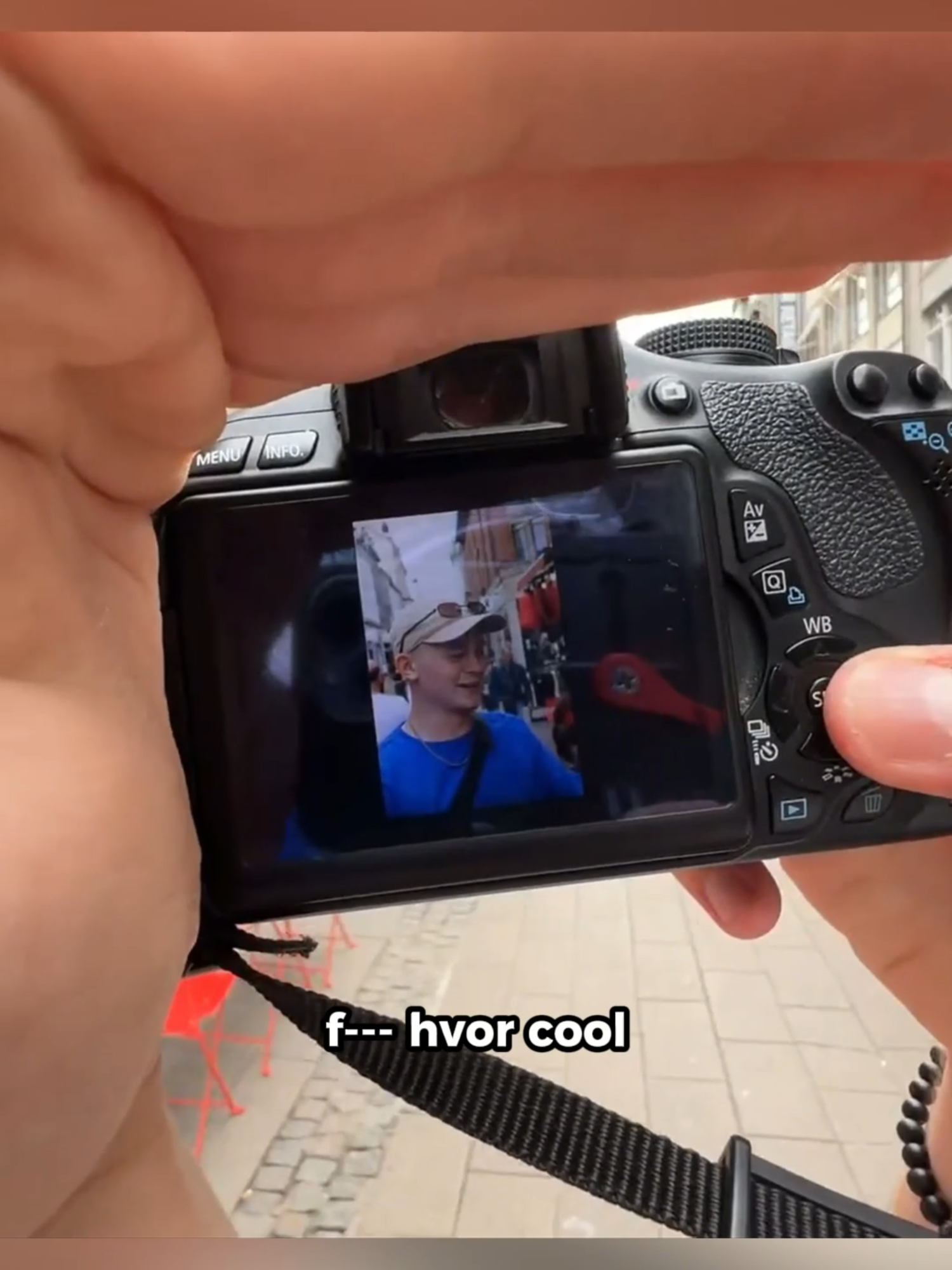 Twitch: bruhliver - bruhliver møder en gadefotograf @mikkelvm1620 #fyp #danmark #bruhliver #twitch