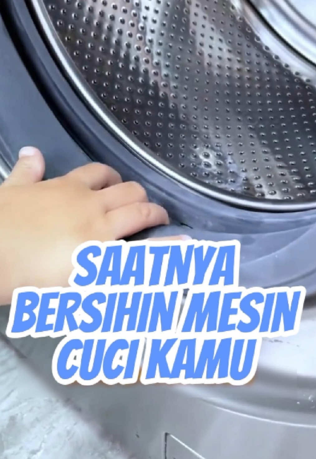 Ini saatnya kamu bersihin mesin cuci kamu dari kuman yang bikin pakaian kamu bau apek 🫶🏻 #pembersihmesincuci #pembersihmesincuciviral #soeasy 