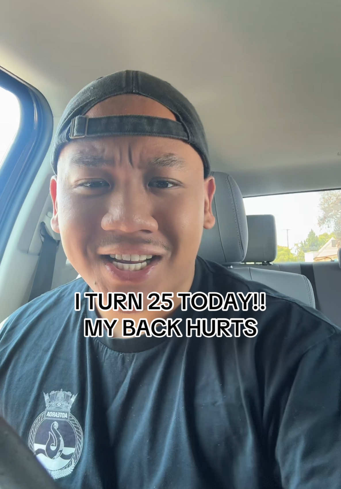 ITS MY BDAY TODAY! MY BACK HURTS MORE THAN EVER. Why do i look bald? #fyp 
