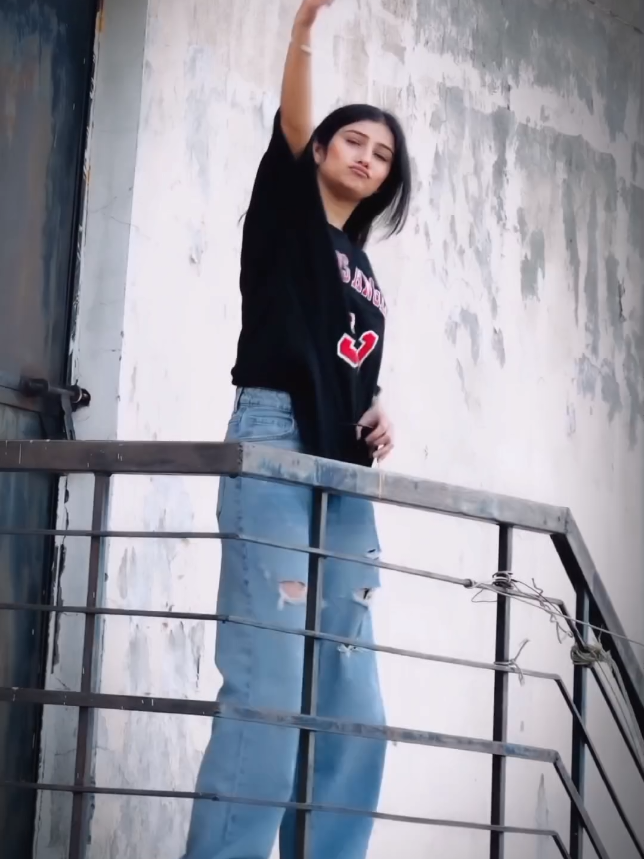 TRENDING❤️‍🔥💸#CapCut #foryou #foryoupage #sidhumoosewala #justnewtrendingvideo #viralvideo #unfreezemyaccount #growmyaccount #trending #trendingvideo #viral #fypシ゚viral #fyp #juttlife🔥 #shernijutti01 