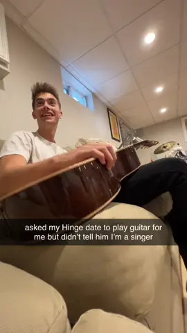 Might’ve worked out if he was better at guitar  #hinge #date #vienna #billyjoel #despacito #singingtok #datingapps 