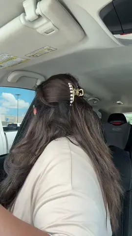 Couldn’t be me 😗 lol no but fr at this point the drivers license needs to come get me 🥲😭#driverslicense #midtwenties #fyp #trending #drivingtips #fypシ #paratii #manejar #thatonefriend #fixyourlife #relatable #notforyou #foryourfage 