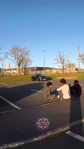 Migrants relaxing using tax payers money #uk #police 