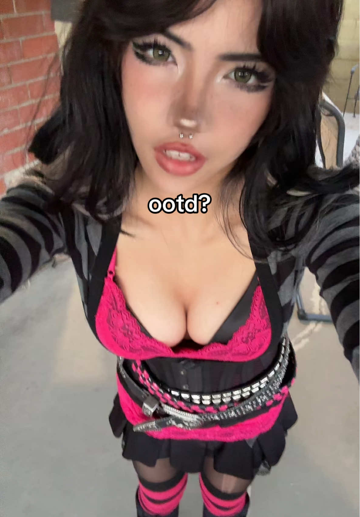 the glitching is so embarrassing i forgot to turn it off helppp #foryou #altfashion #fitcheck #piercing #alternative 
