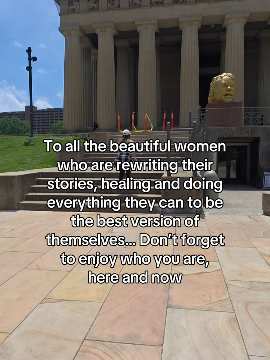 To the women rewriting their stories — this is your reminder to pause, breathe, and feel proud of how far you've come.✨💪 give me a 💓if  u need to hear this today 💖👇 #HealingJourney  #strongwomen  #RewriteYourStory #HereAndNow #GlowUpSeason #WomensEmpowerment #SelfLoveClub #YouGotThisSis #dailyreminder #creatorsearchinsights #contentcreator 