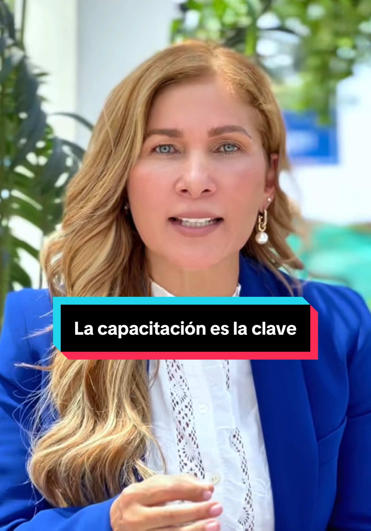 Potencia tu campaña política con la clave del éxito: la capacitación.📚 Asegura que tu equipo esté preparado para enfrentar cada desafío y alcanzar la victoria. #CapacitaciónEsPoder #PreparadosParaGanar ¡Únete ahora y marca la diferencia! *%