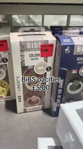 @Harrods #harrods #bibs #BIBS #pacifier #sale #fyp #sale #shopinghaul #viralvideos #clearence #londontiktok #london #harrodsshopping #baby #babiesoftiktok #dummy 