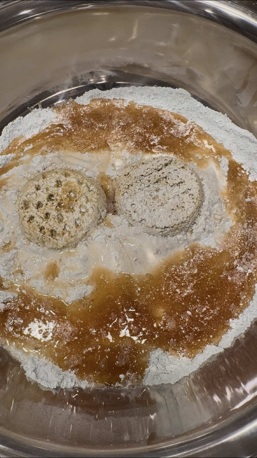 These smelled soooo good. Made of lemon comet, OG comet and pine! Can yall tag creators who crush comet/ajax (no gym chalk)? I dont think ive seen it on TT so i hope someone likes this. 🤣 The full video is on my YT channel. #asmr #CleanTok #spongeasmr #spongesqueezing #fyp #spongetok #pinesol 