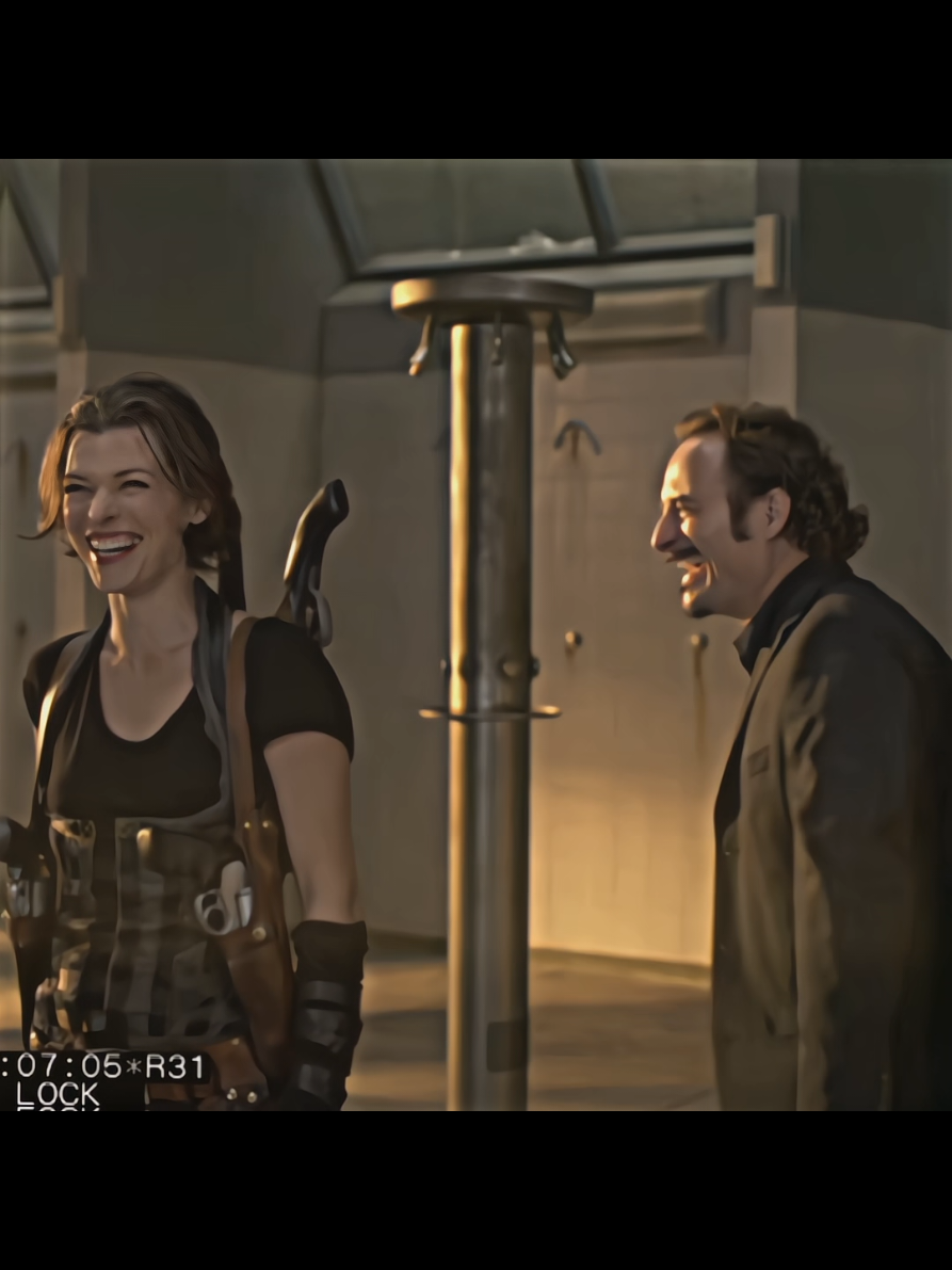 eu amo tanto os erros de gravação 🤣🥰  #aliceabernathy #aliceabernathyedit #aliceabernathyresidentevil #residentevil #aliceabernathyresidentevil 