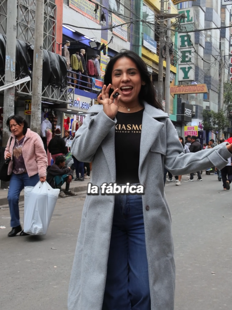 Te enseñamos como llegar a nuestra tienda de La fábrica de los vestidos #gamarra  esperamos!! 𝗦𝗢𝗠𝗢𝗦 𝗨𝗡𝗔 𝗙𝗔𝗕𝗥𝗜𝗖𝗔 𝗗𝗘 𝗩𝗘𝗦𝗧𝗜𝗗𝗢𝗦 Visítanos en: 📍 Prolongación Gamarra 770 📍 Psje. Emilio San Martin 130, la victoria #gamarra #tendencia #fyp #modamujer #mayoristasperu #gamarramayorista #fuxiasmoda