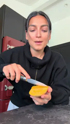 send this to your favorite fruit ❤️ #lgbt #fruit #mango #wlw