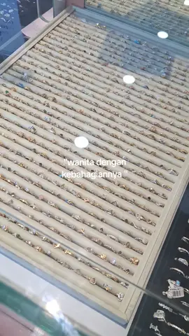 Biar kecil tpi emas asli, dripada segede gaban tpi imitasi🤭🤪 #emasasli #fypage 