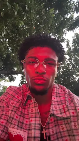 Glasses tuff asf #fashiontiktok #fashion #fashioninspo #fypシ #fyp 