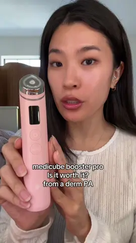 I’ve gotten a lot of questions on how to use the medicube device! Hopefully this helps :)  @medicube global  #medicube #medicubepartner #boosterpro #medicubedevice #ulta #antiaging #skincare #skincaredevice #antiaging #kbeauty #wrinkles #kbeauty 