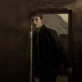 We love sassy harry here — #harrypotter #harrypotteredit #harrypottertiktok #dracotok #hermionegranger #aftereffects #hogwarts #harrypottertok  — Harry Potter Daniel Radcliffe 4k After effects edit