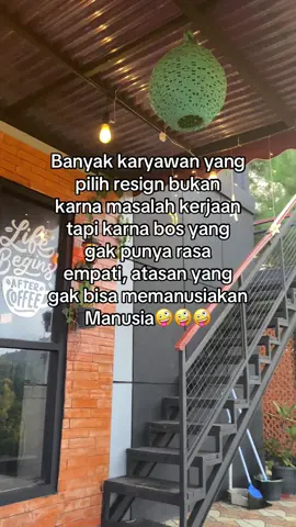 Banyak karyawan yang pilih resign#fyp #buruhpabrik #katakata #hariini #pekerjaan 