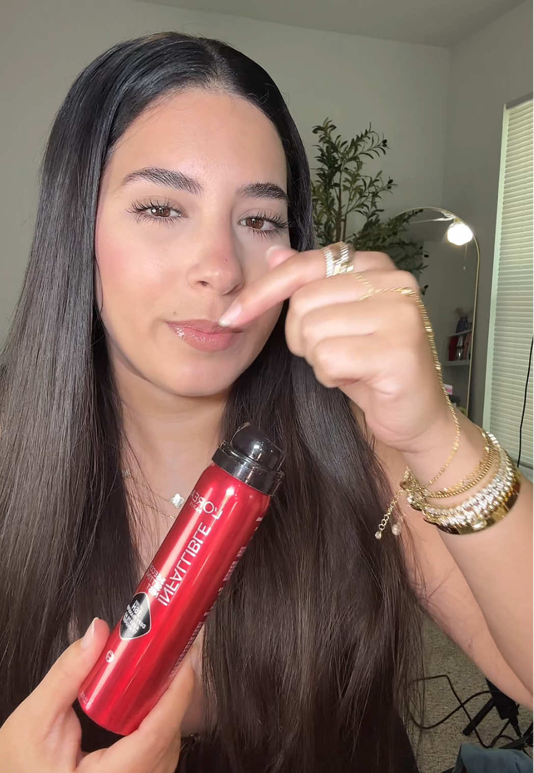 Fijador de maquillaje de @L’Oréal Paris que dura 36 horas a prueba de agua y sudor  #settingspray #loreal #lorealparispartner #lorealpariscosmetics #lorealparismakeup #lorealparis #settingsprayhack #selladordemaquillaje @loréal paris usa 
