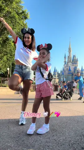 Nights at Disney be like…🫶🏼🐭🎆 #magickingdom #disneyworld #wdw #fyp #disneyparks #disney #disneytiktok #disneyadult 
