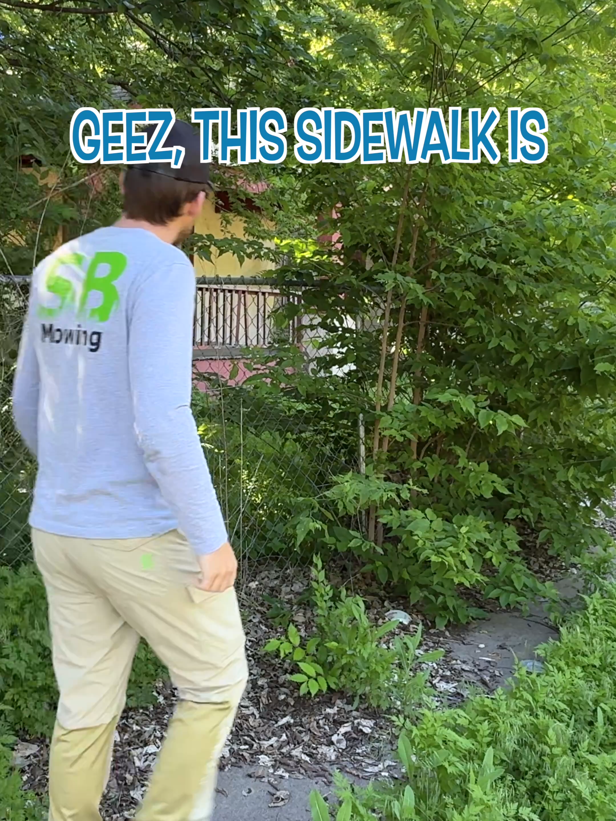 People had to STEP INTO TRAFFIC just to get by this house #mowing #edging #cleanup #asmr #satisfying #sbmowing #cleaning #overgrownyard #fyp #fypシ #viral #viralvideo #transformation #overgrown #maruyama #badboymowers #muckboots