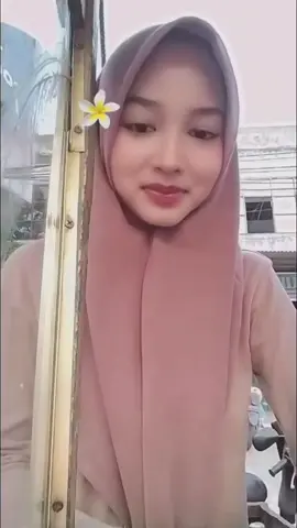 Masya Allah, makasih banyak! Semoga rezekinya lancar terus dan segala urusannya dimudahkan. Sekali lagi, makasih banyak buat yang udah kasih giff dan semua yang selalu support aku 💖✨.  @tangatemangsang  @insecureoneeee  @taufiqakbar92  #pejuangrupiah #live #affiliate #fy 