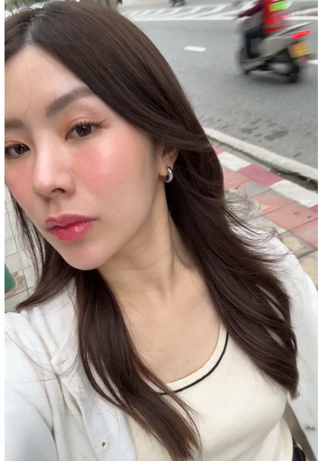 เจอแดดทุกวันไม่เกินจริง แต่ผิวยังดีอยู่ เราดูแลผิวด้วย Asta Q10 จาก Sappe Beauti x Dr.PONG !✨ #รีวิวบิวตี้ #ป้ายยา #tiktokuni