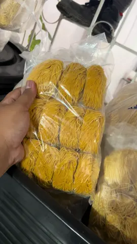 Hongkong fried noodles ito yung noodles na masarap#driedeggnoodles #noodles #dried #noodles sauce recipe buttery 
