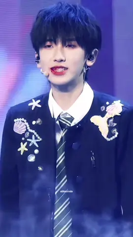 keinget waktu ini , sakit banget itu pasti tapi dia tetap tersenyum 🤍 #tf家族 #左奇函 #zuoqihan #aiden #kiyo #tf家族练习生🤴🌷 #tffamilygen4 #tfstan #trainee #cpop #chineseboy #douyin #fyp 
