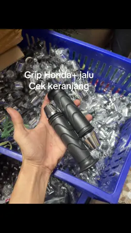 Grip Honda+jalu#modifikasi #danapelajar #variomodifikasi #scopy #fyp 