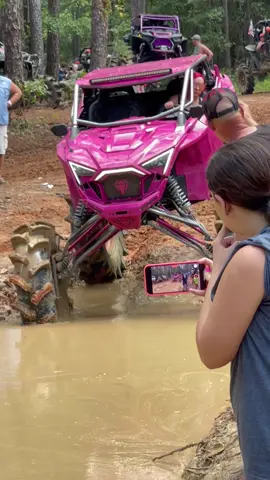 Estás son competensias que se hacen y  el que salga en menos tiempo se gana el premio . #rzr #pror #canamx3 #polaris #rzrpror #offroad #rutas4x4 #higlifter  #LIVEIncentiveProgram #LIVERewards #PaidPartnership 