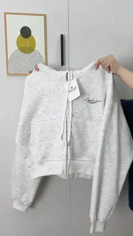 Áo Khoác Croptop #review #aokhoac #macdepmoingay #hoodiezip #coolme 