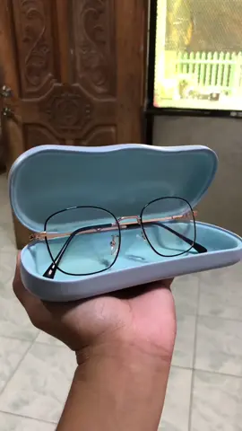 Ganda ng frame unisex✨ #eyeglasses #photochromiceyeglass #antiradiationglass #replaceablelenses #frame 