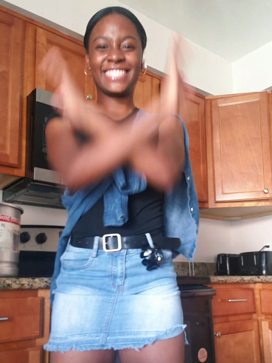 no No NO 🥥 #easydance #easy #funny #fyp #viral #dancesfor1person #OOTD #dance 