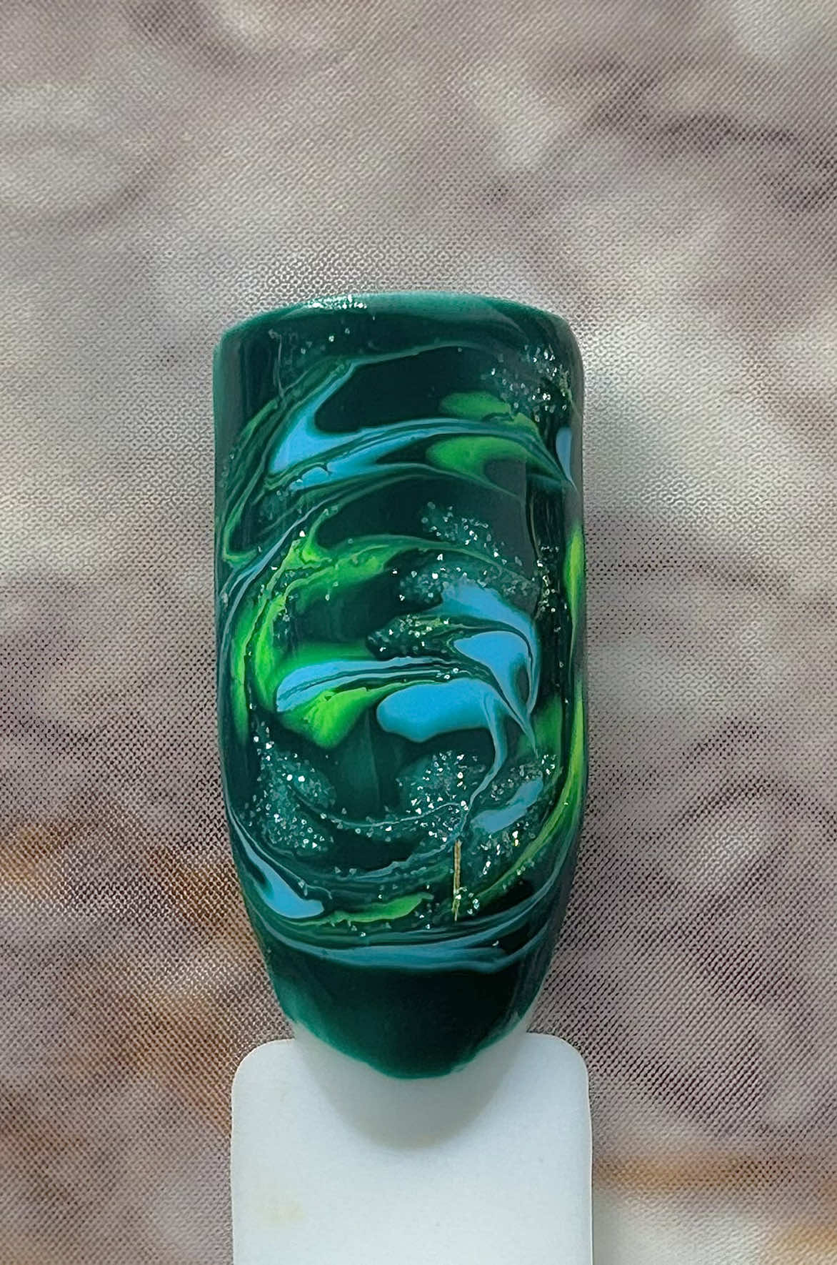 Green marble easy nail art gel nails