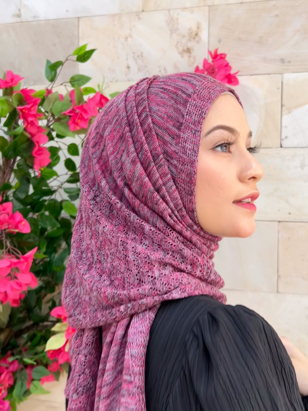 Kalau kamu masih cari hijab yang praktis tapi nggak pasaran, Niji Instan jawabannya. Tanpa jarum, tanpa ribet, tapi tetap bikin look kamu kelihatan classy. Simple, tapi impactful seperti kamu ✨ #HijabEffortless #NijiInstan #Mauveladies #hijabinstan #instanthijab #hijabitiktok 