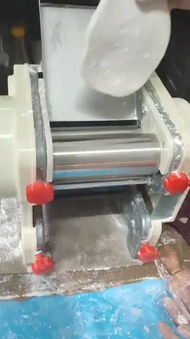 Mesin giling mie wilman Terbuat dari stainless,berkualitas tinggi, tahan karat dan kokoh harga Terjangkau #mesingilingmielistrik  #virral_tik_tok  #murahterjangkau  #bantufollow  #pedasnagih #fypage  #fyyyyyyyyyypppppppppppppp 