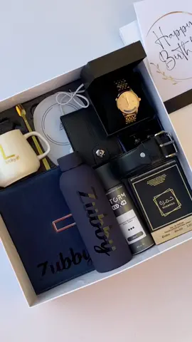 For Him😍 Price🏷️75,000 naira  #giftsinkaduna #kadunagiftstore #giftboxesinkaduna #kadunavendors #rosesinkaduna #surpriseinkaduna 
