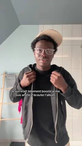 je l’ai déjà écouté 30 fois @LaMano🚫🦵🏾 @Tiakola_Meloo #crimeensoleillé #lamano #tiakola #fyp 
