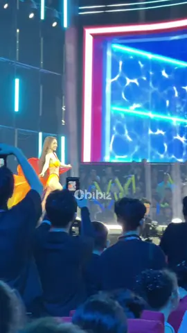 Top 5 @Miss Cosmo Vietnam 2025 - @Nguyễn Thuỳ Vi FANCAM phần thi bikini tại đêm chung kết #lollipop_VNteam #obibiz #MissCosmoVietnam 