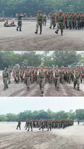 Latihan (lagi) Defile. Belajar, Berlatih, Terlatih! #sppi #satdik #surabaya #fyp 