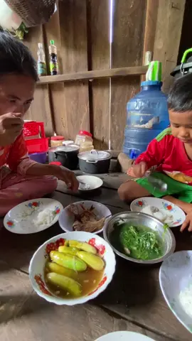 #ជីវិតប្រចាំថ្ងៃ #ជីវិតពិត #ជីវិតអ្នកក្រ #ជីវិតជនពិការ #ពូរយ🇰🇭អ្នកក្រតស៊ូ💪 #ជីវិតគឺជាការតស៊ូ #❤️🔗 #Follow #cambodia🇰🇭 
