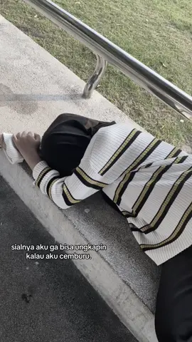 🙍🏻‍♀️