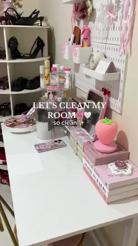 worth it vacuum cleaner tapos wireless pa!🫶🏻 vacuum link here ~>  @_rsmrzltbrg 𐙚₊˚⊹♡ 💌💫  #cleaning #cleanmyroom #vacuumcleaner #vacuumcleanerportable #wirelessvacuum #roommakeover #musthave #bedroom #fyp #trending #viral 