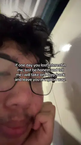 :>