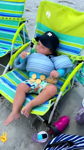 Life of a baby beach bum at Gigi & Papas 