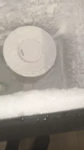 I’m about to let it sit ! Or should I run it one more time???? ❄️❄️❄️😩😩😩 #asmrsounds #humider #frezeerfrost #fypシ #cravings #spoonfulice 